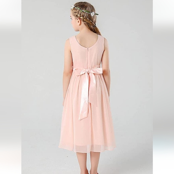 Peach Girls size 4 Dress with Flower - Picture 7 of 8